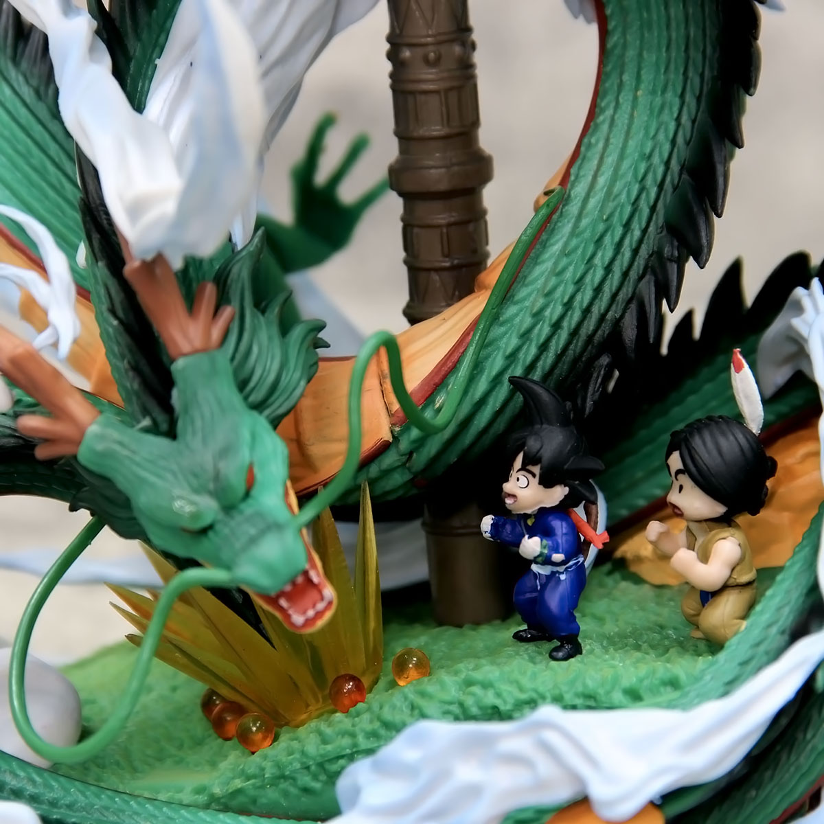dragon ball - drt042 - anime dragon ball z shenlong and little goku figures anime characters shenlong ornaments pvc model toys gifts